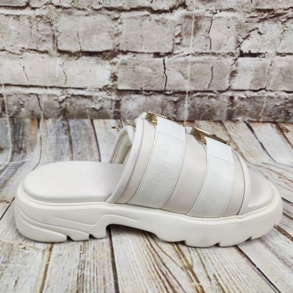 Bottega Veneta Flash Buckle Sandals in String Cream Size 38 US 8 With Box - Picture 3 of 12